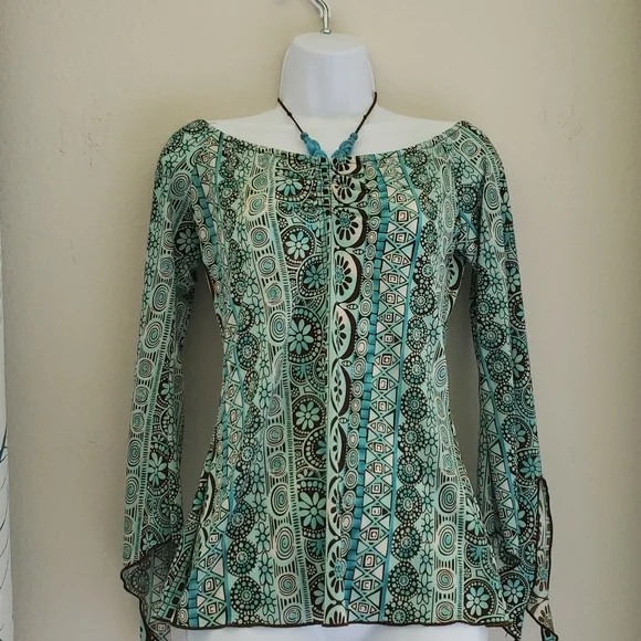 Women's blouse - Picture 5 of 5